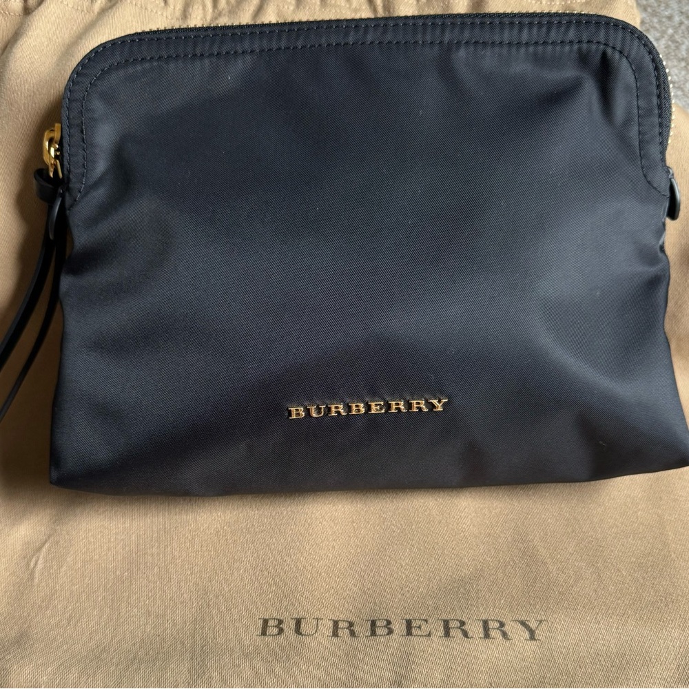BURBERRY travel cosmetic pouch or dopp kit
